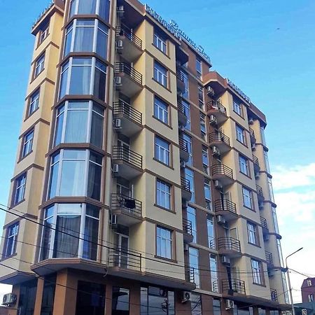 Hotel Batumi Inn Екстериор снимка