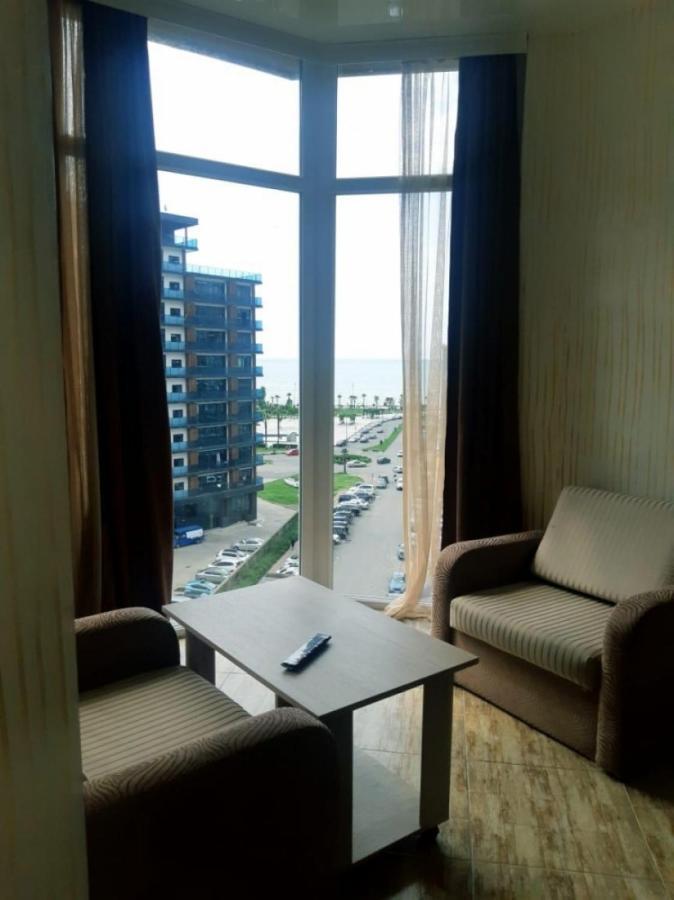 Hotel Batumi Inn Екстериор снимка