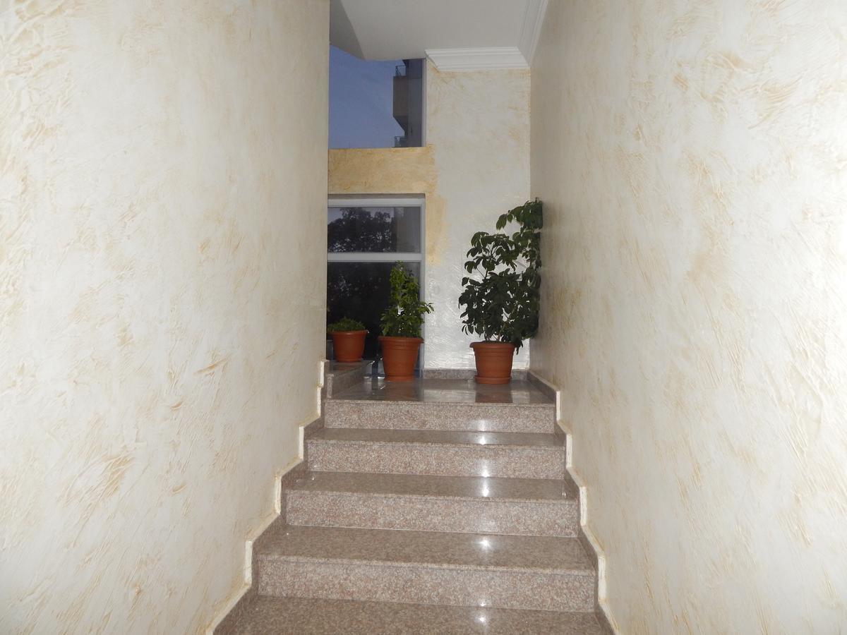 Hotel Batumi Inn Екстериор снимка