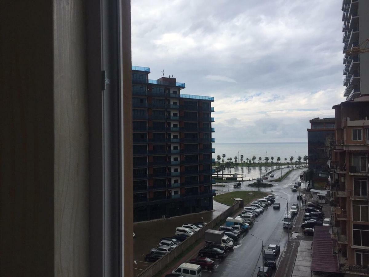 Hotel Batumi Inn Екстериор снимка